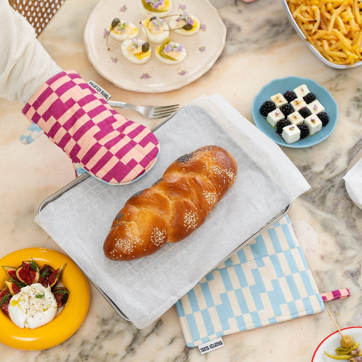 Oven Mitt: Berry Jam