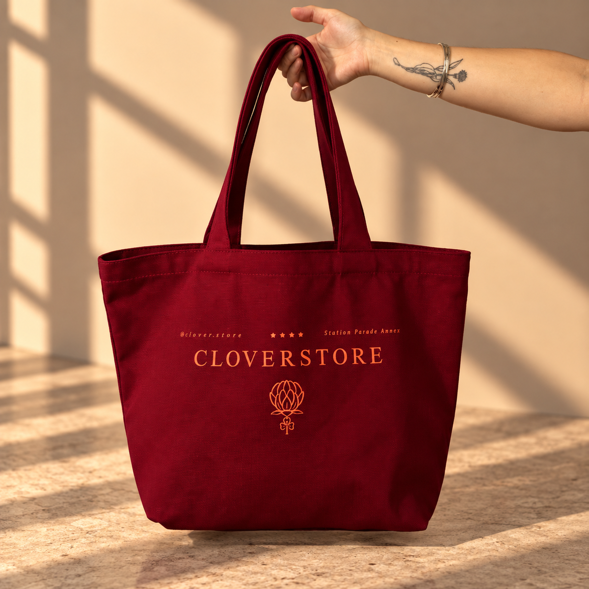 Cloverstore Large Tote Berry