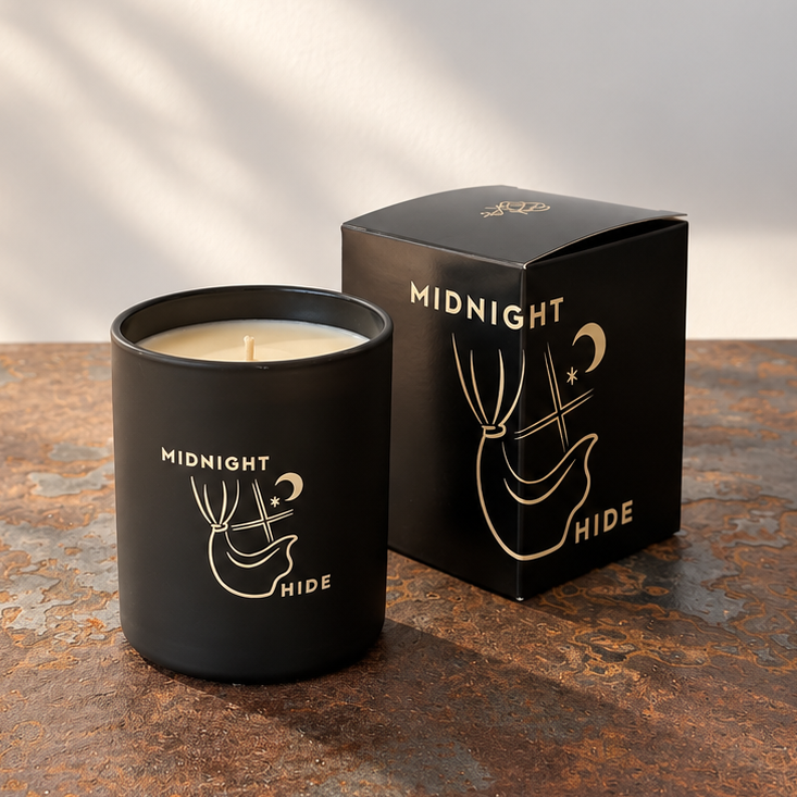 Cloverstore Signature Candle Midnight Hide