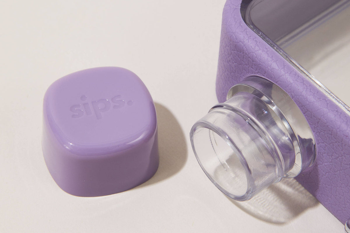 Sips Original Bottle in Lilac