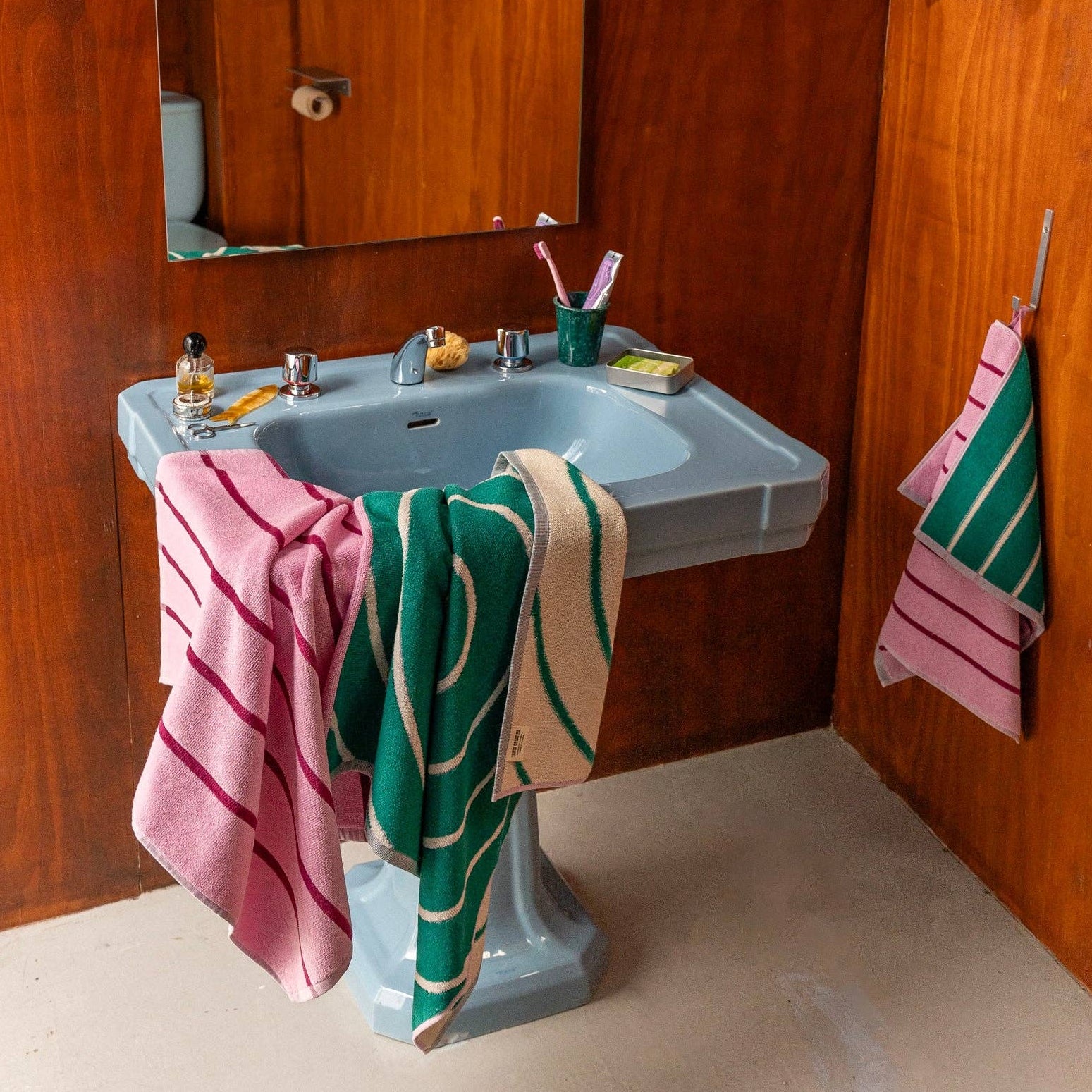 Petra Hand Towel