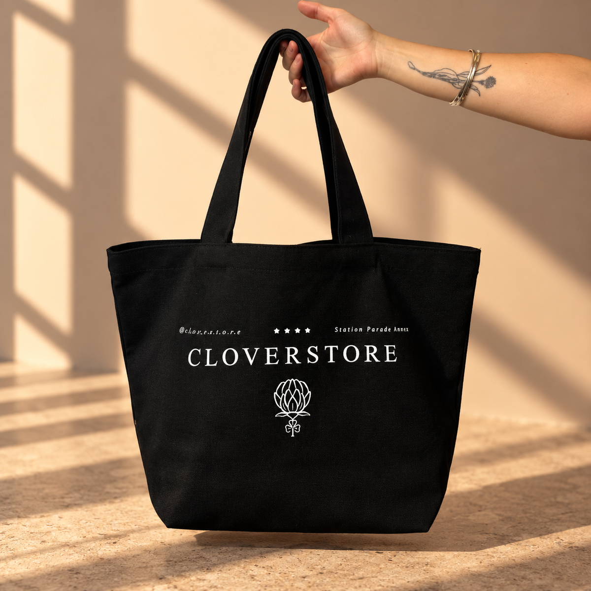 Cloverstore Large Tote Black