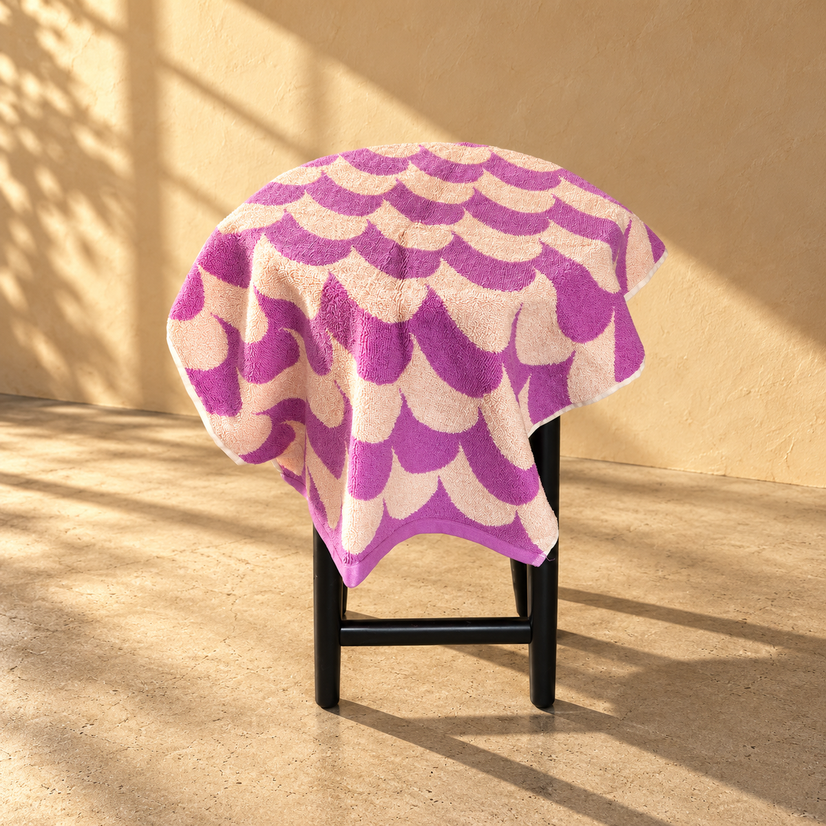 Brisa Hand Towel Magenta