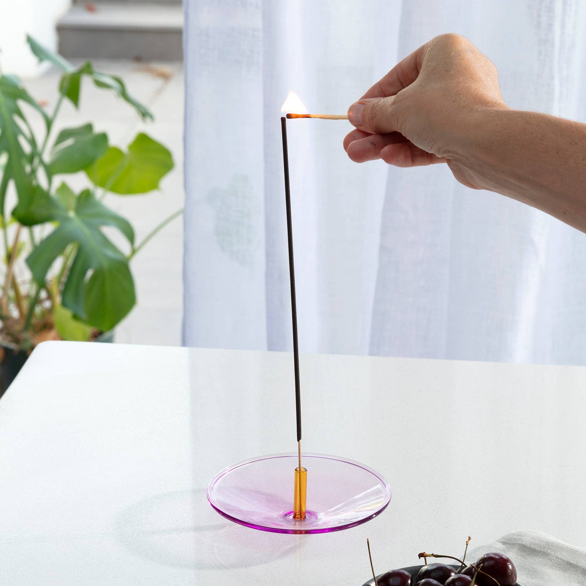 Float Glass Incense Holder: Lilac/Ginger