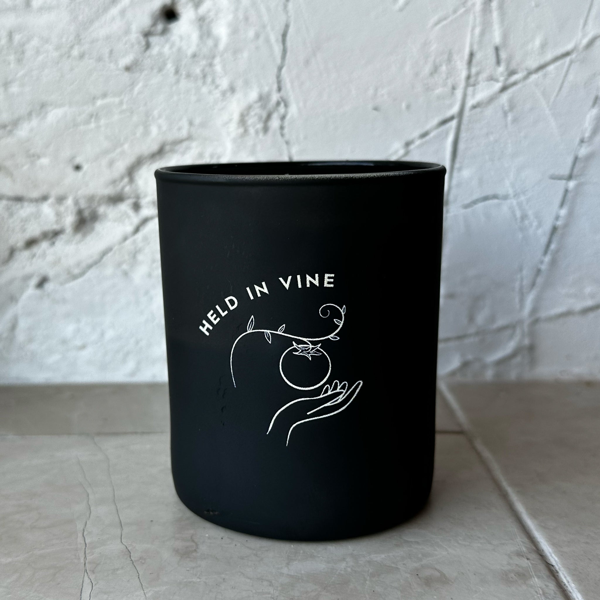 Cloverstore Signature Candle Held in Vine